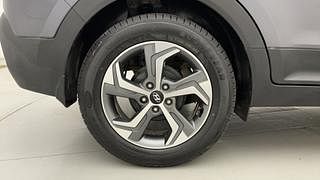 Used 2018 Hyundai Creta [2018-2020] 1.6 SX OPT VTVT Petrol Manual tyres RIGHT REAR TYRE RIM VIEW