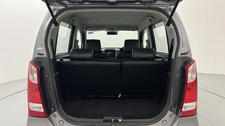 Used 2015 Maruti Suzuki Wagon R 1.0 [2010-2019] LXi Petrol Manual interior DICKY INSIDE VIEW