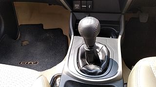 Used 2018 Honda City [2014-2017] VX Petrol Manual interior GEAR  KNOB VIEW