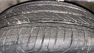 Used 2014 Volkswagen Polo [2010-2014] Highline1.2L (P) Petrol Manual tyres LEFT FRONT TYRE TREAD VIEW