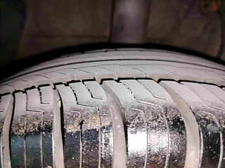 Used 2019 Hyundai Xcent [2017-2019] S Petrol Petrol Manual tyres RIGHT REAR TYRE TREAD VIEW