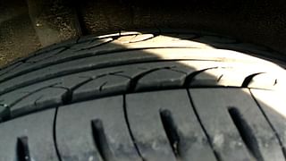 Used 2013 Honda City [2008-2013] V AT Petrol Automatic tyres RIGHT REAR TYRE TREAD VIEW