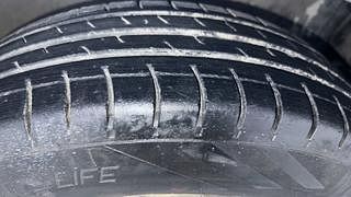 Used 2011 Maruti Suzuki Swift [2007-2011] LXi Petrol Manual tyres RIGHT FRONT TYRE TREAD VIEW