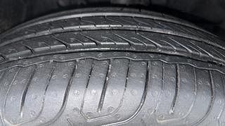 Used 2016 honda Jazz V Petrol Manual tyres RIGHT FRONT TYRE TREAD VIEW