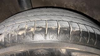 Used 2016 Honda City [2014-2017] V Petrol Manual tyres RIGHT REAR TYRE TREAD VIEW
