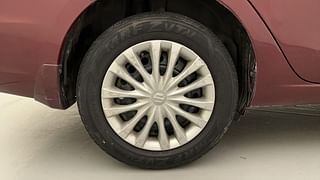 Used 2014 Maruti Suzuki Ciaz [2014-2017] VXi Petrol Manual tyres RIGHT REAR TYRE RIM VIEW