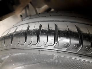 Used 2018 Hyundai Xcent [2017-2019] SX (O) Petrol Petrol Manual tyres LEFT REAR TYRE TREAD VIEW