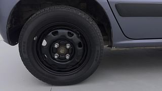 Used 2010 Hyundai Santro Xing [2007-2014] GLS Petrol Manual tyres RIGHT REAR TYRE RIM VIEW