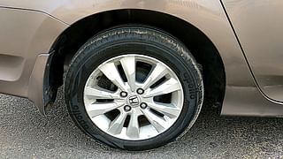 Used 2013 Honda City [2012-2013] V AT (AVN) Petrol Automatic tyres RIGHT REAR TYRE RIM VIEW