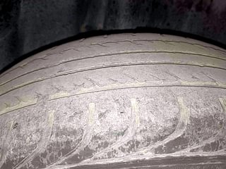 Used 2011 Volkswagen Polo [2010-2014] Comfortline 1.2L (P) Petrol Manual tyres RIGHT REAR TYRE TREAD VIEW