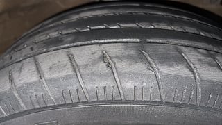 Used 2018 Maruti Suzuki Ertiga [2015-2018] VXI AT Petrol Automatic tyres RIGHT FRONT TYRE TREAD VIEW