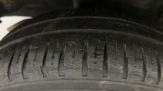 Used 2012 Toyota Etios Liva [2010-2017] GD Diesel Manual tyres RIGHT REAR TYRE TREAD VIEW