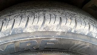 Used 2017 Hyundai Creta [2015-2018] 1.6 SX (O) Diesel Manual tyres RIGHT FRONT TYRE TREAD VIEW