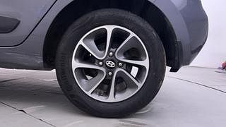Used 2019 Hyundai Grand i10 [2017-2020] Asta 1.2 Kappa VTVT Petrol Manual tyres LEFT REAR TYRE RIM VIEW