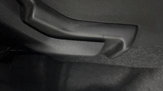 Used 2022 Maruti Suzuki Ignis Sigma MT Petrol Petrol Manual top_features Seat adjustment