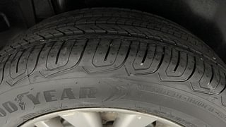 Used 2017 Maruti Suzuki S-Cross [2015-2017] Alpha 1.6 Diesel Manual tyres RIGHT REAR TYRE TREAD VIEW