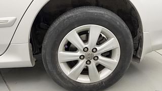 Used 2012 Toyota Corolla Altis [2011-2014] G AT Petrol Petrol Automatic tyres LEFT REAR TYRE RIM VIEW