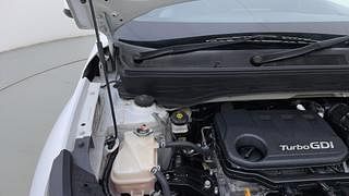 Used 2021 Hyundai Venue [2019-2022] SX 1.0  Turbo Petrol Manual engine ENGINE RIGHT SIDE HINGE & APRON VIEW