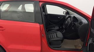 Used 2015 Volkswagen Polo [2015-2019] Comfortline 1.2L (P) Petrol Manual interior RIGHT SIDE FRONT DOOR CABIN VIEW