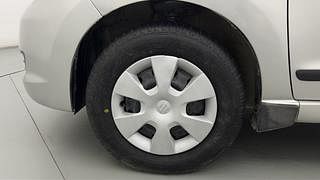 Used 2013 maruti-suzuki A-Star VXI AT Petrol Automatic tyres LEFT FRONT TYRE RIM VIEW