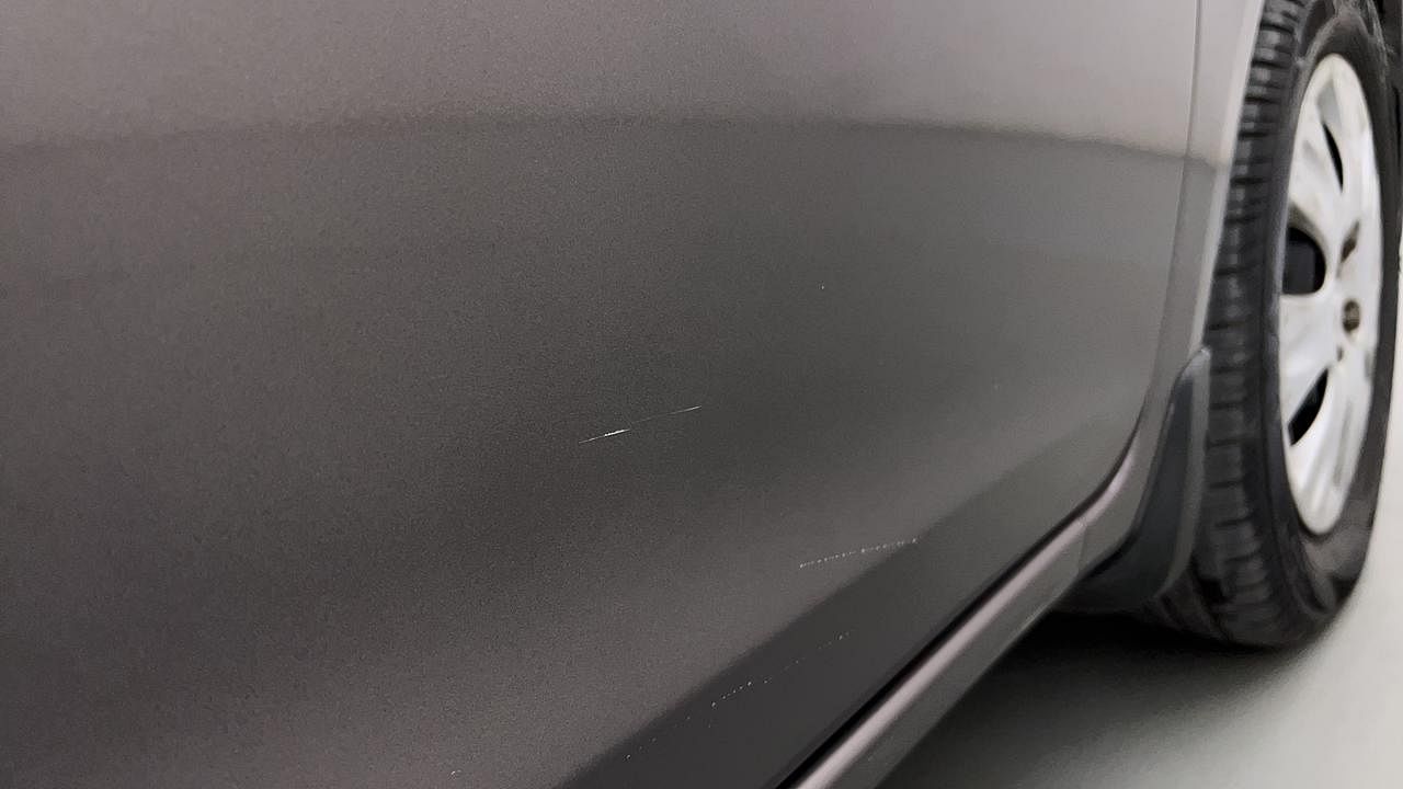 Used 2014 Honda Amaze [2013-2016] 1.2 S AT i-VTEC Petrol Automatic dents MINOR SCRATCH