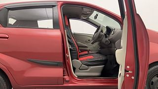 Used 2016 Datsun Redi-GO [2015-2019] S (O) Petrol Manual interior RIGHT SIDE FRONT DOOR CABIN VIEW
