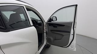 Used 2016 Mahindra KUV100 [2015-2017] K4 6 STR Petrol Manual interior RIGHT FRONT DOOR OPEN VIEW