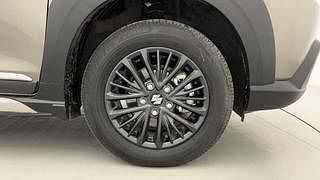 Used 2022 Maruti Suzuki XL6 [2019-2022] Alpha MT Petrol Petrol Manual tyres RIGHT FRONT TYRE RIM VIEW