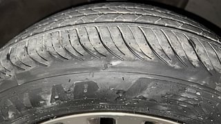 Used 2018 Hyundai Elantra [2016-2022] 2.0 S Petrol Manual tyres RIGHT FRONT TYRE TREAD VIEW