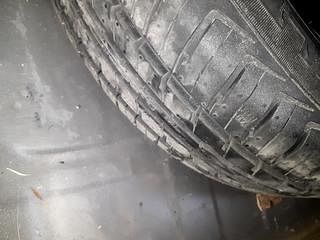 Used 2017 Renault Kwid [2015-2019] 1.0 RXT AMT Opt Petrol Automatic tyres SPARE TYRE VIEW
