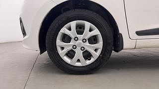 Used 2016 Hyundai Grand i10 [2013-2017] Sportz 1.2 Kappa VTVT Petrol Manual tyres LEFT FRONT TYRE RIM VIEW