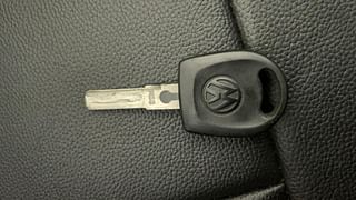 Used 2019 Volkswagen Ameo [2016-2020] 1.0 Comfortline Petrol Petrol Manual extra CAR KEY VIEW