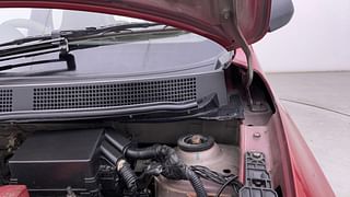 Used 2014 Datsun GO [2014-2019] T Petrol Manual engine ENGINE LEFT SIDE HINGE & APRON VIEW