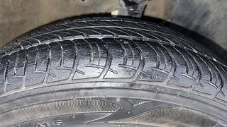 Used 2019 Maruti Suzuki Wagon R 1.2 [2019-2022] VXI AMT Petrol Automatic tyres RIGHT FRONT TYRE TREAD VIEW