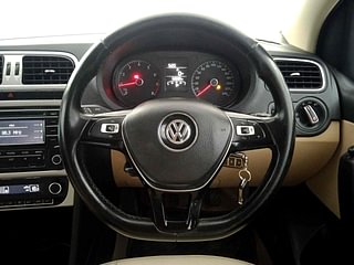 Used 2015 Volkswagen Polo [2015-2019] Highline1.2L (P) Petrol Manual interior STEERING VIEW