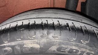 Used 2020 Maruti Suzuki Ignis [2017-2020] Alpha MT Petrol Petrol Manual tyres LEFT REAR TYRE TREAD VIEW