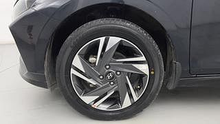 Used 2021 Hyundai New i20 Asta (O) 1.0 Turbo DCT Petrol Automatic tyres LEFT FRONT TYRE RIM VIEW