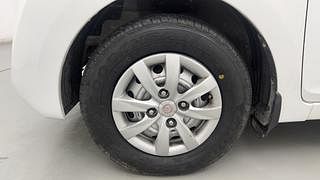 Used 2015 Hyundai Eon [2011-2018] Era + Petrol Manual tyres LEFT FRONT TYRE RIM VIEW