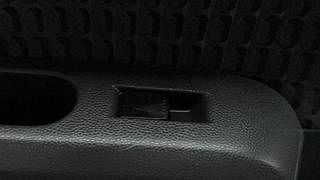 Used 2014 Maruti Suzuki Ritz [2012-2017] Vxi Petrol Manual top_features Rear power window