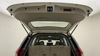 Used 2018 Mahindra XUV500 [2015-2018] W10 AT Diesel Automatic interior DICKY DOOR OPEN VIEW