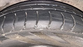 Used 2010 Hyundai i10 [2010-2016] Sportz 1.2 Petrol Petrol Manual tyres RIGHT REAR TYRE TREAD VIEW