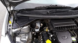 Used 2018 Tata Tiago [2016-2020] XTA Petrol Automatic engine ENGINE RIGHT SIDE HINGE & APRON VIEW