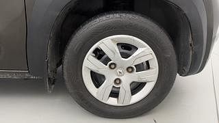 Used 2017 Renault Kwid [2017-2019] RXT 1.0 SCE Special Petrol Manual tyres RIGHT FRONT TYRE RIM VIEW