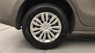 Used 2018 Maruti Suzuki Dzire [2017-2020] VXI Petrol Manual tyres RIGHT REAR TYRE RIM VIEW