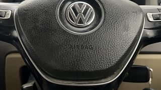 Used 2017 Volkswagen Vento [2017-2019] Highline Plus Diesel Diesel Manual top_features Airbags