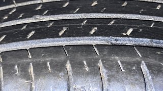 Used 2019 Maruti Suzuki Dzire [2017-2020] VXI Petrol Manual tyres LEFT REAR TYRE TREAD VIEW