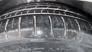 Used 2020 Ford Figo Aspire [2019-2021] Titanium Plus 1.2 Ti-VCT Petrol Manual tyres RIGHT FRONT TYRE TREAD VIEW