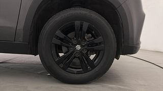 Used 2018 Maruti Suzuki Vitara Brezza [2018-2020] ZDi AMT Diesel Automatic tyres RIGHT FRONT TYRE RIM VIEW