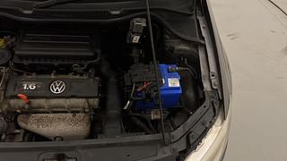 Used 2011 Volkswagen Polo [2010-2014] Highline 1.6L (P) Petrol Manual engine ENGINE LEFT SIDE VIEW