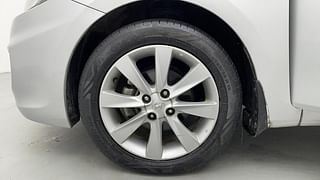 Used 2013 Hyundai Verna [2011-2015] Fluidic 1.6 CRDi SX Diesel Manual tyres LEFT FRONT TYRE RIM VIEW